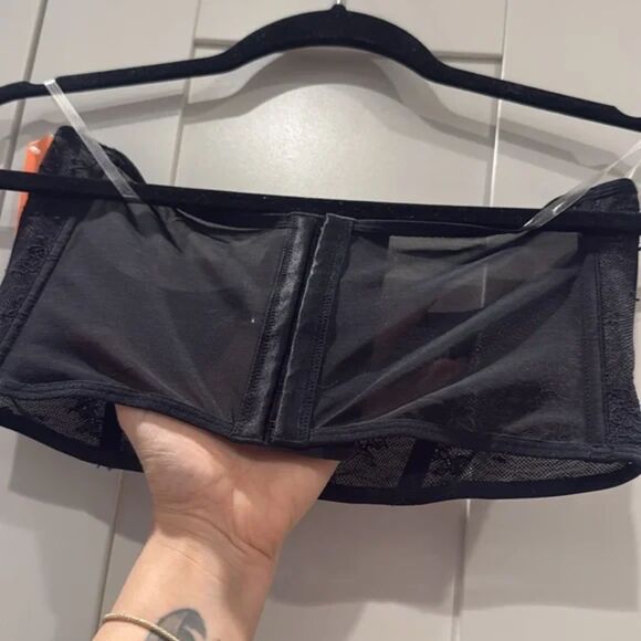 NWT Colsie Women's Black Lace Detailing Soft Stretchy Cupless Corset - Picture 4 of 6